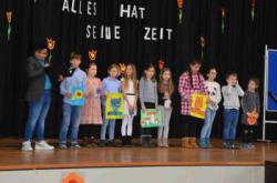 Die Kinder ihrer Kunstklassen zeigten Werke der vergangenen Jahre.